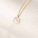 Colar Dourado Pingente Quadrado