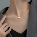 Colar Dourado Pingente Quadrado