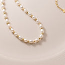 Colar de Pérolas de Água Doce Dourado