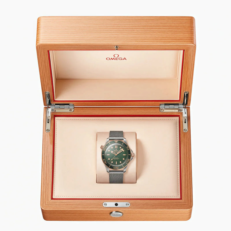 PROMOÇÃO COMPRE 1 LEVE 3 - Relógio Seamaster Diver 300M 42mm James Bond 60th anniversary - Acompanha Caixa + Certificado (Somente HOJE!)