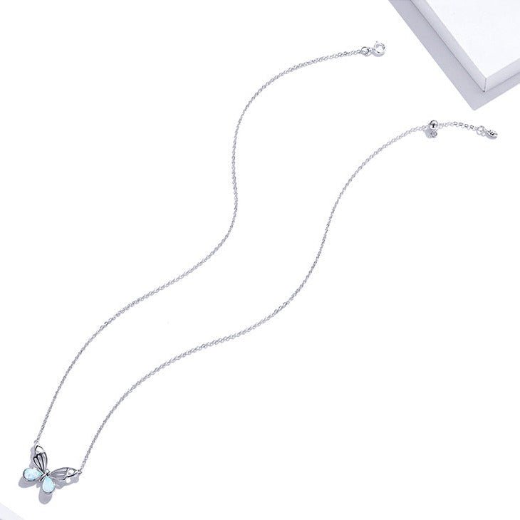 Colar Borboleta de Opala Azul Turquesa